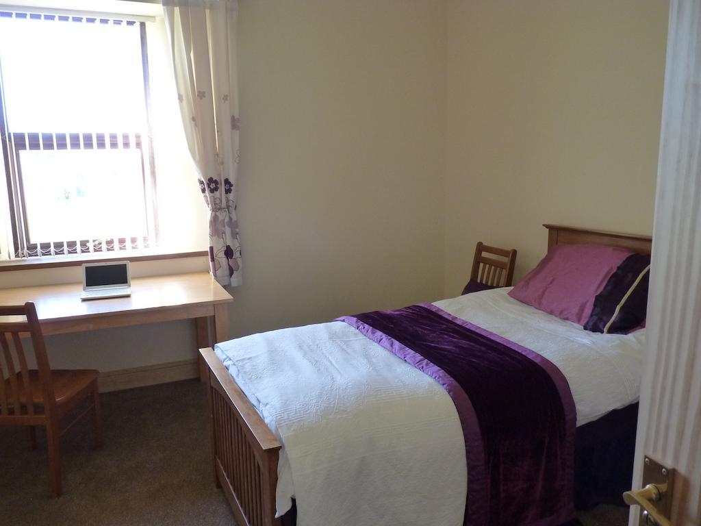 Old Police House Bed and Breakfast Haverfordwest Δωμάτιο φωτογραφία
