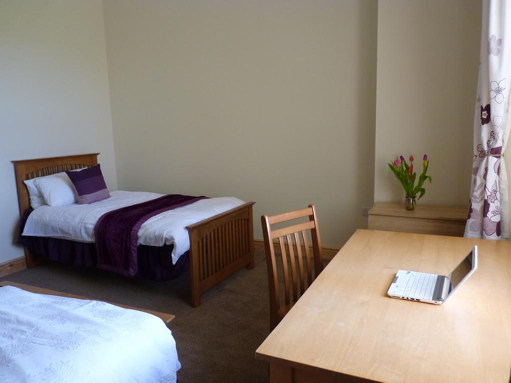 Old Police House Bed and Breakfast Haverfordwest Δωμάτιο φωτογραφία